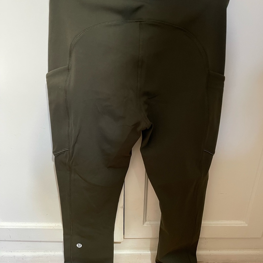 Lululemon leggings size 4
